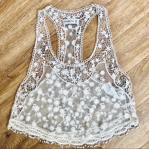 🌷2 for $22🌷Lace Tank Top - Picture 1 of 5